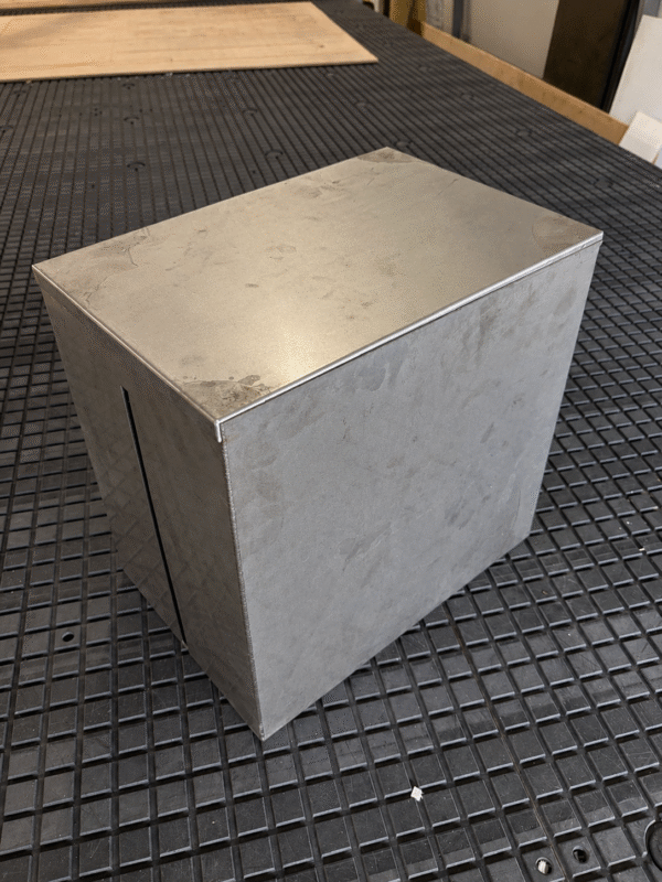 Pojemnik ze stali nierdzewnej z pokrywą – 370 × 250 × 350 mm